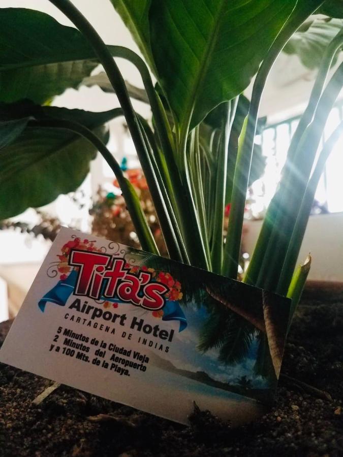 Tita'S Airport Hotel Cartagena Exterior photo